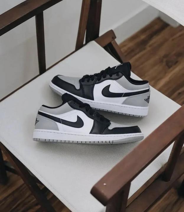Nik.e Air Jordan 1 Low Shadow Toe