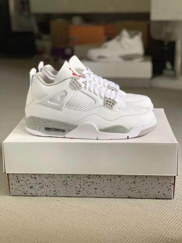 Nik.e Air Jordan 4 Oreo Semi UA