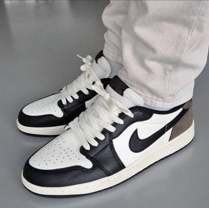 Nik.e Air Jordan 1 Low Mocha Semi UA