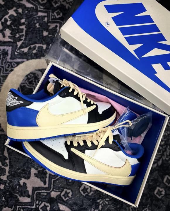 Nik.e Air Jordan 1 Low X Travis Scott Fragment Semi UA