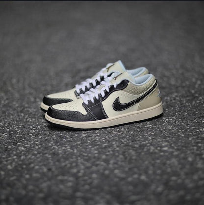 Nik.e Air Jordan 1 Low SE Coconut Milk