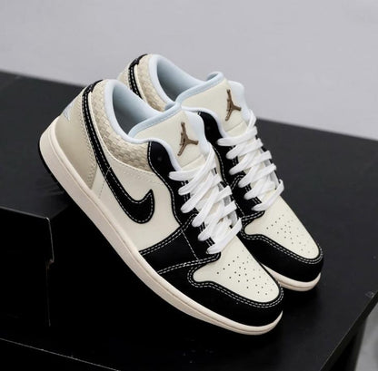 Nik.e Air Jordan 1 Low SE Coconut Milk