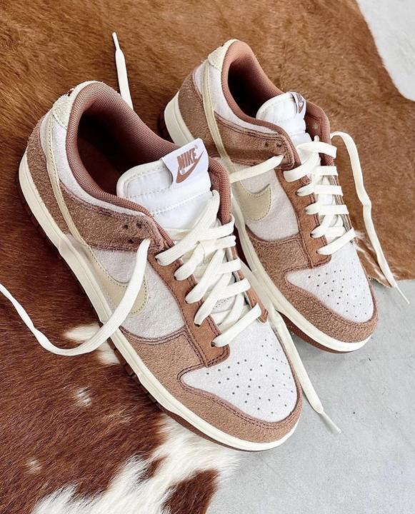 Nik.e SB Dunk Low Medium Curry