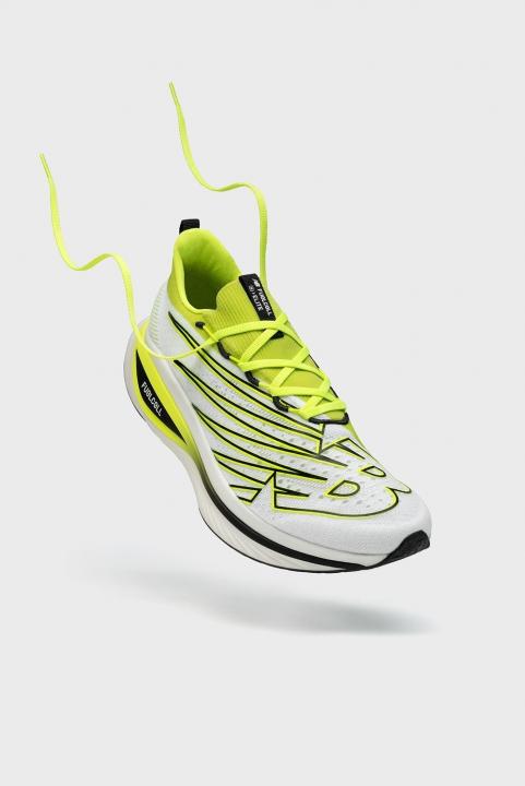 New Balanc.e FuelCell SC Elite V3 White Green