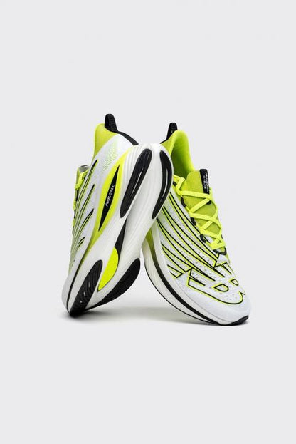 New Balanc.e FuelCell SC Elite V3 White Green