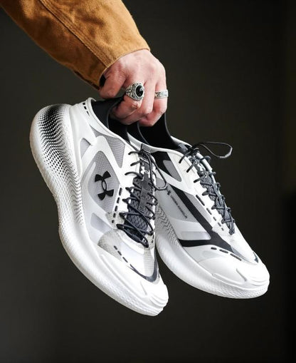 Under Armou.r Hovr Echo SlipSpeed White