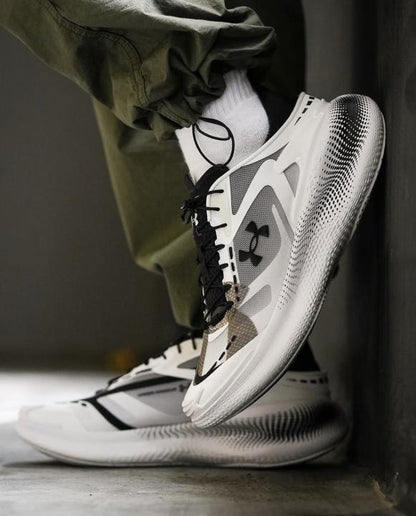 Under Armou.r Hovr Echo SlipSpeed White