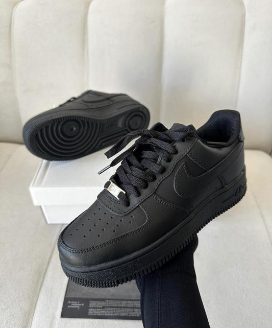 Nik.e Airforce 1 Black 1st Leather UA