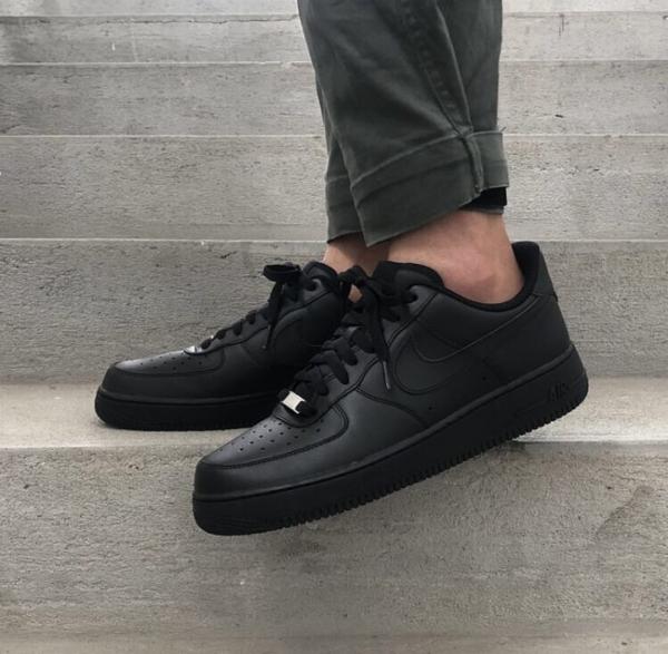 Nik.e Airforce 1 Black 1st Leather UA