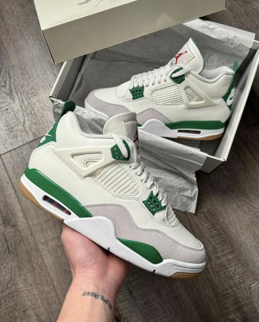 Nik.e Air Jordan 4 SB Pine Green Semi UA