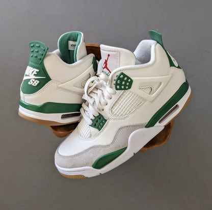 Nik.e Air Jordan 4 SB Pine Green Semi UA
