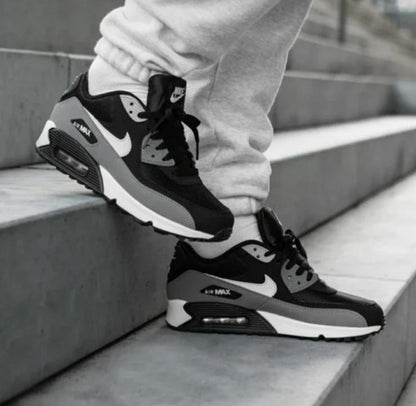 Nik.e Airmax 90 Essential