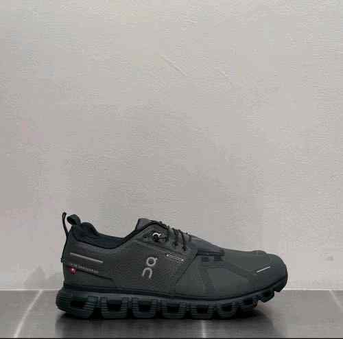 On Cloud 5 All Black