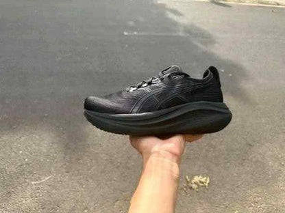 asic.s Gel nimbus 27 all black