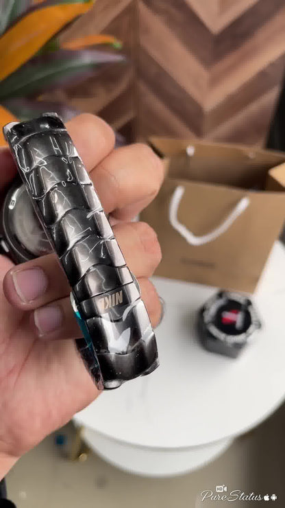 Nik.e Triax Black